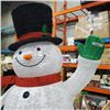 Image 3 : 8 FT PRELIT SNOW MAN LAWN FIGURE ON STAND