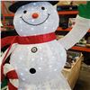 Image 8 : 8 FT PRELIT SNOW MAN LAWN FIGURE ON STAND