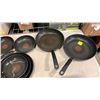 Image 2 : 8 T-FAL HOT SPOT PANS