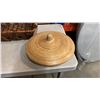 Image 3 : WICKER LOOK BASKET WITH LID, PANCAKE BOWL WITH LID AND WOVEN TRAY