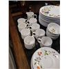 Image 8 : LOT OF NORITAKE PROGRESSION CHINA BERRIES N SUCH