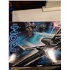 Image 2 : TRON THREE MAN LIGHT JET