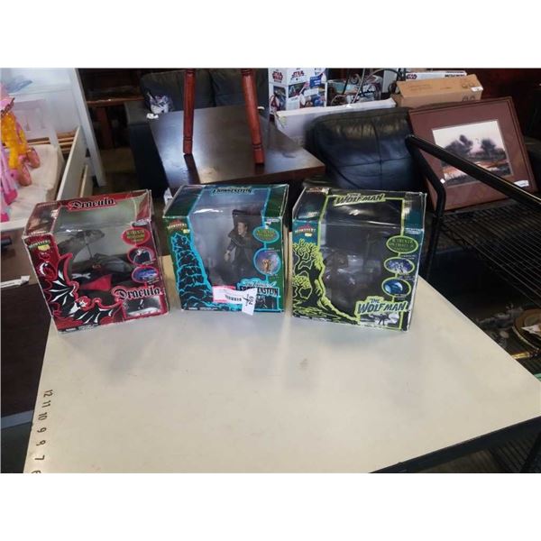 3 CLASSIC MONSTERS - FRANKENSTEIN, THE WOLFMAN, AND DRACULA