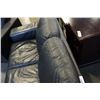 Image 7 : BLACK LEATHER SOFA AND LOVESEAT