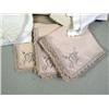 Image 2 : A GROUP OF FINE TABLE LINENS AND LACES