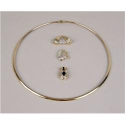 A 14K YELLOW GOLD OMEGA-FORM NECKLACE WITH THREE YELLOW GOLD AND DIAMOND ENHANCER PENDANTS