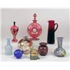 Image 1 : A GROUP OF ART GLASS TABLE ARTICLES