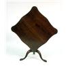 Image 5 : A MASSACHUSETTS QUEEN ANNE MAHOGANY TILT-TOP TEA TABLE
