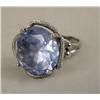 Image 1 : A 10K WHITE GOLD AND BLUE TOPAZ RING