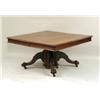 Image 1 : A LARGE OAK EXTENSION DINING TABLE WITH SIX LEAVES