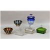 Image 1 : A GROUP OF COLORED AND CLEAR GLASS ITEMS