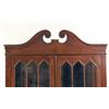 Image 4 : A FEDERAL-STYLE MAHOGANY BOOKCASE