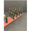 Image 2 : Lot of 27 Lead Soldiers on Board