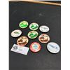 Image 2 : Lot of Canadian Military Badges/Buttons