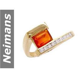 0.84 ct Fire Opal & Diamond Ring 14kt Gold