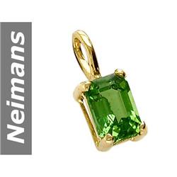 0.7 ct Green Apatite Pendant 14kt Gold