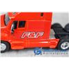 Image 7 : (2) F&F Die Cast Semi Cabs - Universal Studios