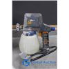 Image 5 : HomeRight Electric Stain Sprayer - Powers on