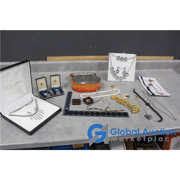 Necklace Set, Assorted Jewelry, Pewter Best Man Tags