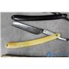 Image 2 : (2) Vintage Straight Razors - Pearl & King Cutter
