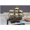 Image 2 : (2) Wooden Ships