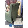 Image 4 : **Green Power/Lift Chair - Working