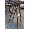 Image 3 : **5ft Wooden Ladder