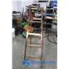 Image 4 : **5ft Wooden Ladder