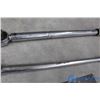 Image 3 : 1/2" Drive 30-250 Ft Lbs Torque Wrench & 1/2" Strong Arm