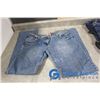 Image 2 : (6) Pairs of Jeans