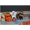 Image 9 : **Variety of Halloween Items - decor & Costumes/Add On's