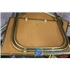Image 9 : (5) Vintage TV Tables