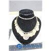 Image 1 : Vintage Coin-Like Necklace