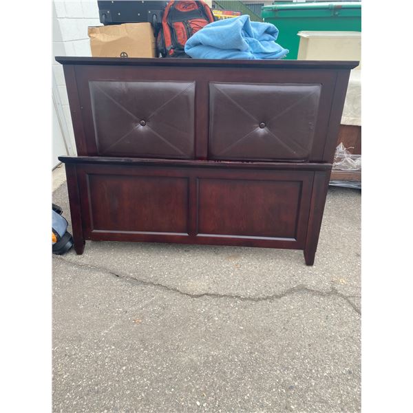 Headboard and footboard no rails