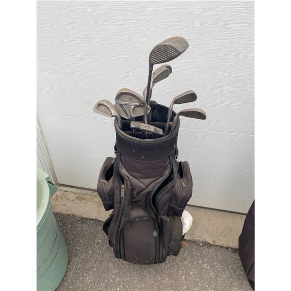 Ping eye2 golf clubs in bag