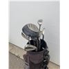 Image 2 : Golf clubs in bag