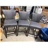 Image 1 : 3 stools 25 inches to seat