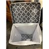 Image 1 : Laundry basket