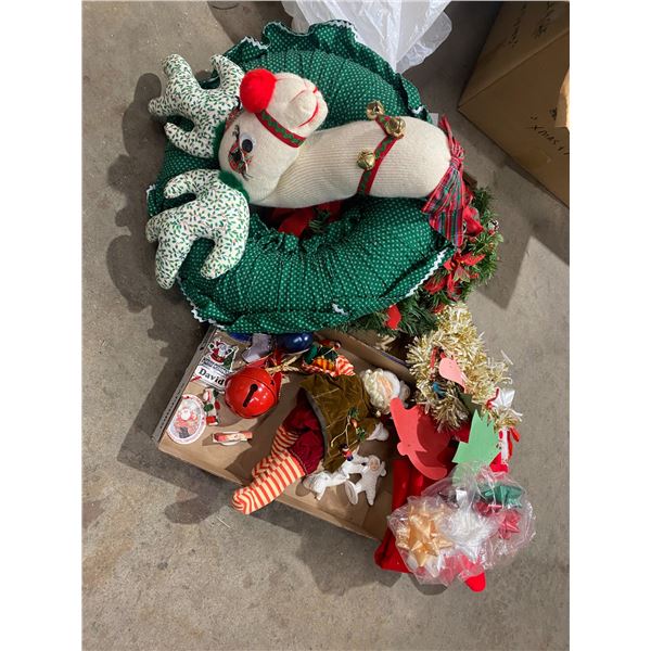 Assorted Christmas decor