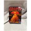 Image 1 : Volcano making kit