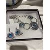 Image 1 : St.Thomas necklace and earrings new