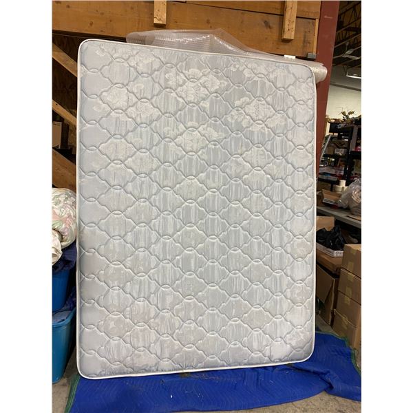Queen mattress and box spring