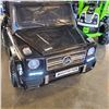 Image 2 : NEW Kids Electric Mercedes Benz G500 Ride On 12V Battery-powered Car No charger