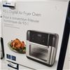 Image 1 : INSIGNIA 9.5 LITRE DIGITAL AIR FRYER IN BOX, TESTED WORKING