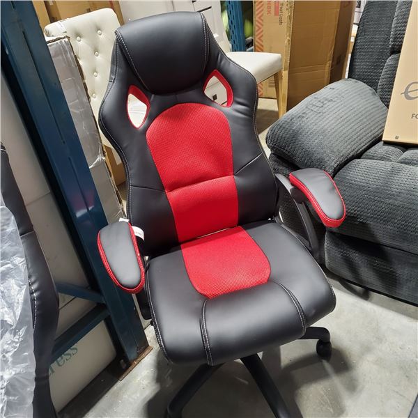 AS NEW RED AND BLACK GAMING CHAIR