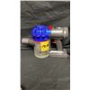 Image 3 : DYSON V7 ORIGIN CORDLESS VACUUM W/ ATTACHMENTS TESTED AND WORKING RETAIL $499
