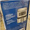 Image 2 : INSIGNIA 4.8 LITER AIR FRYER IN BOX, TESTED WORKING