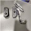 Image 2 : NINTENDO JOYCONS GREY TESTED AND WORKING