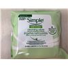 Image 2 : Simple Makeup Cleansing Wipes (4 x 25)