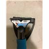 Image 2 : *NEW* WinterWise Emergency Shovel & Snow Brush Set